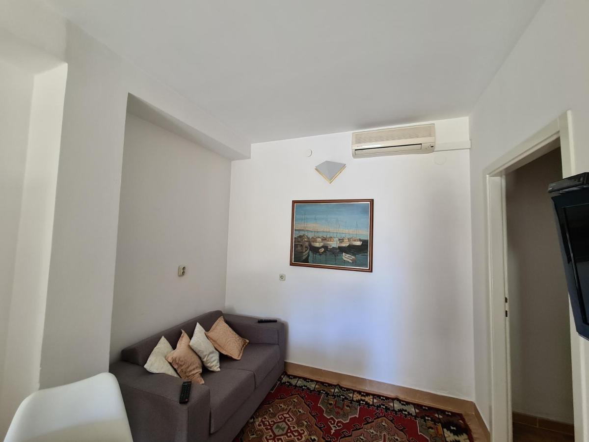 Apartments Srzic No1 มาคาร์สกา ภายนอก รูปภาพ