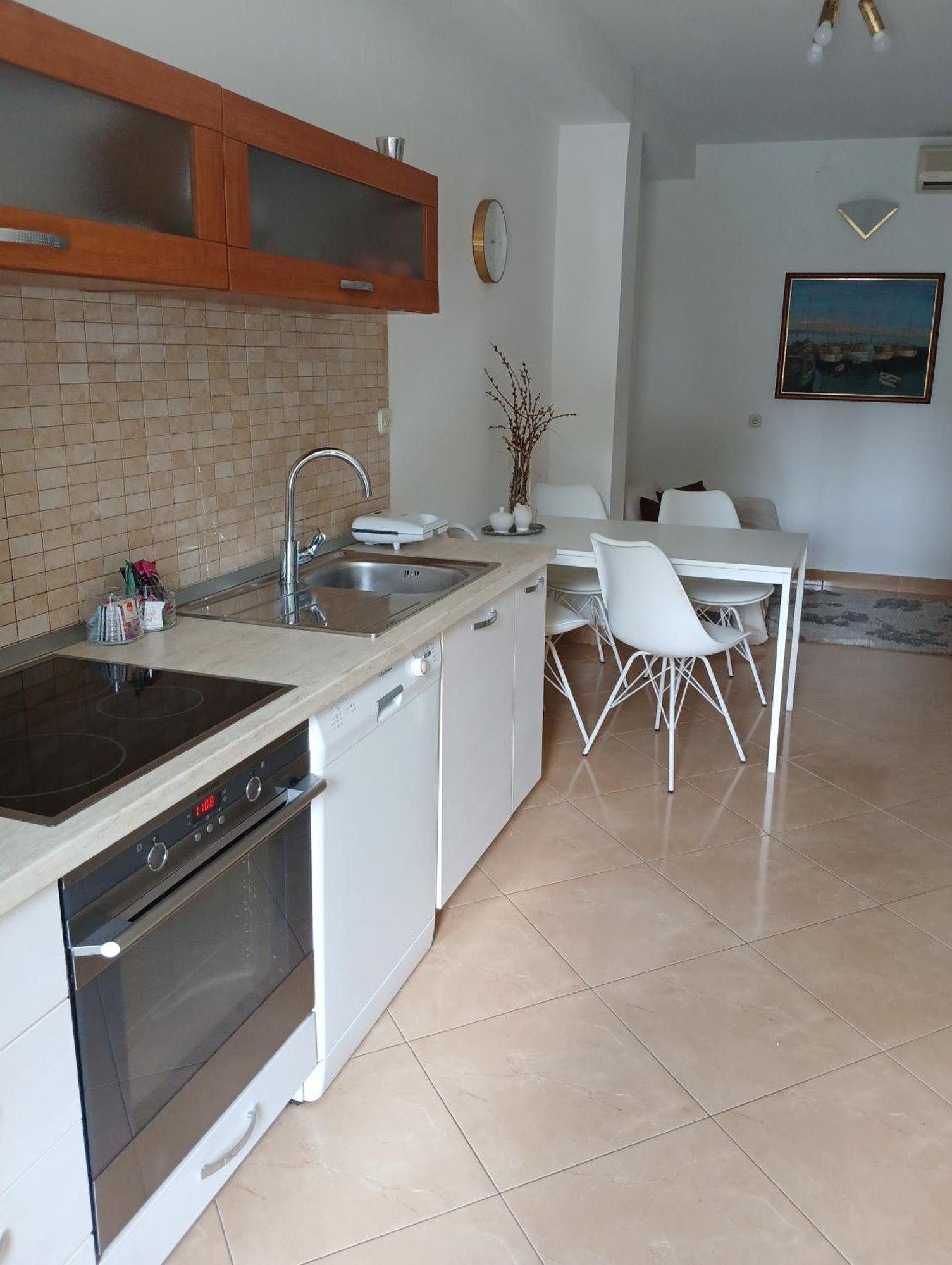 Apartments Srzic No1 มาคาร์สกา ภายนอก รูปภาพ